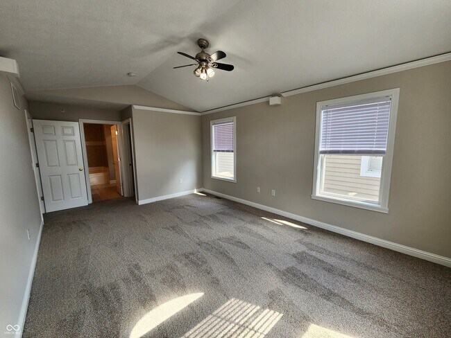 Building Photo - 1479 Autumn Oak St