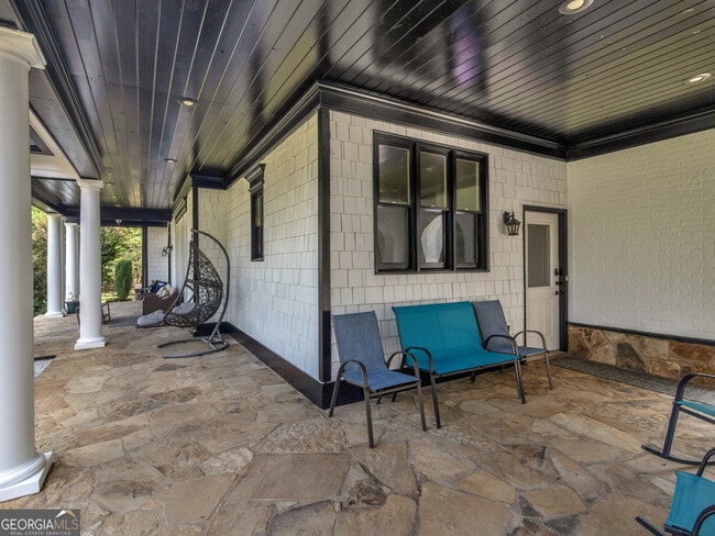 Building Photo - 1695 Whitley Rd