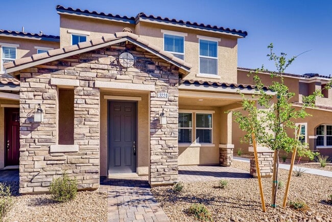 Building Photo - GORGEOUS HOME in Inspirada Community!!!