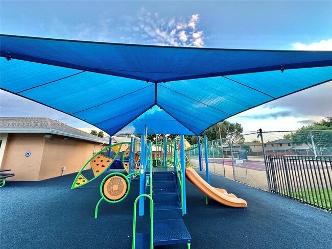 Building Photo - 10554 NW 3rd St