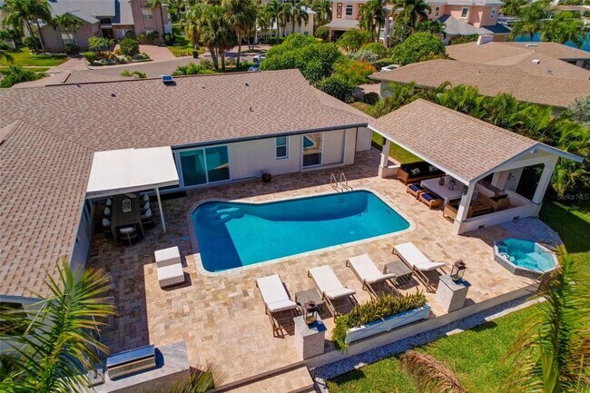 Building Photo - 807 Snug Island