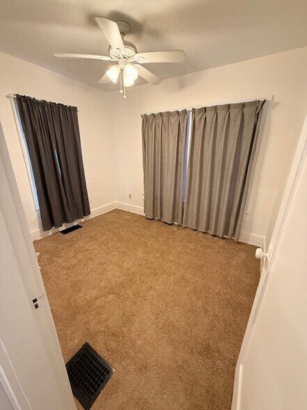 Building Photo - 11832 Simcoe St