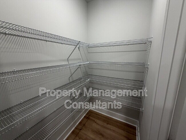 Building Photo - 14872 Demarie Ln