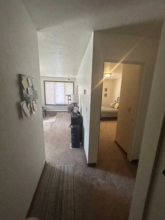 Interior Photo - 1327 7th St SE