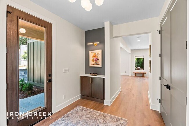 Building Photo - 3015 Sand Hill Crane Dr