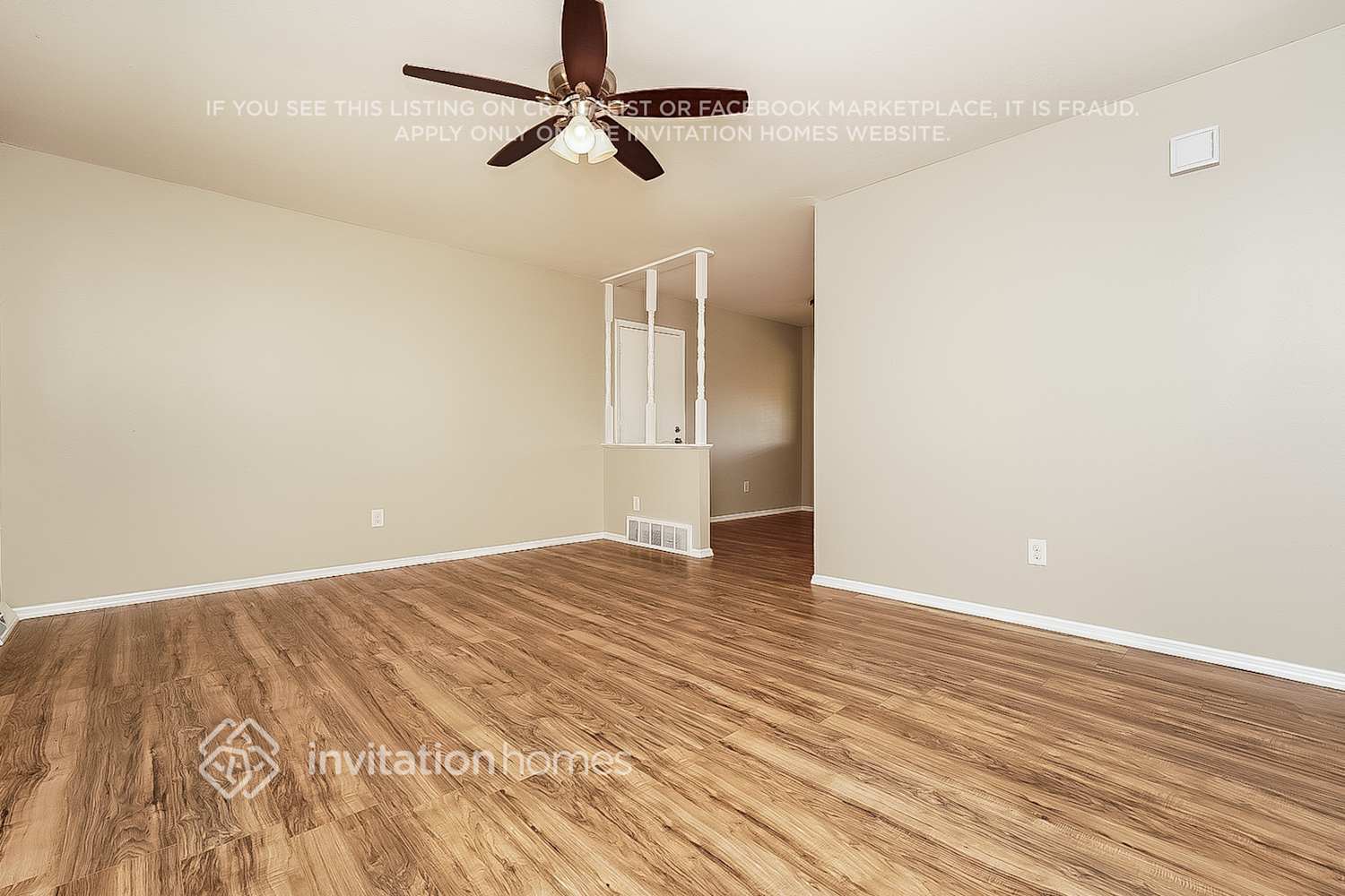 Building Photo - 10530 W 106th Pl