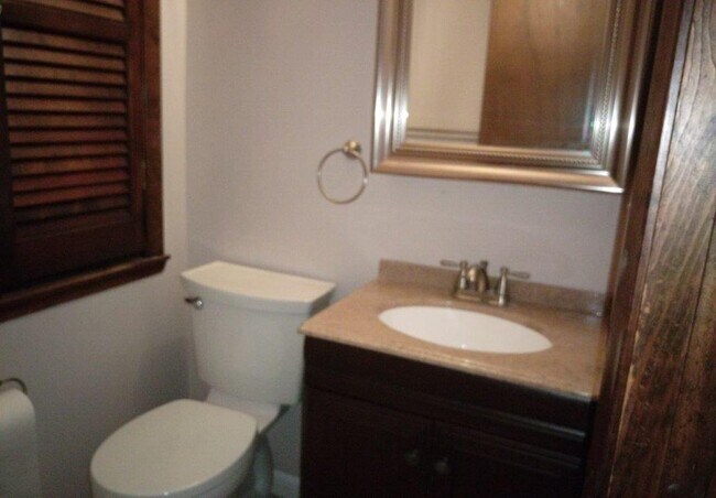 master bath - 10 W Pine Way