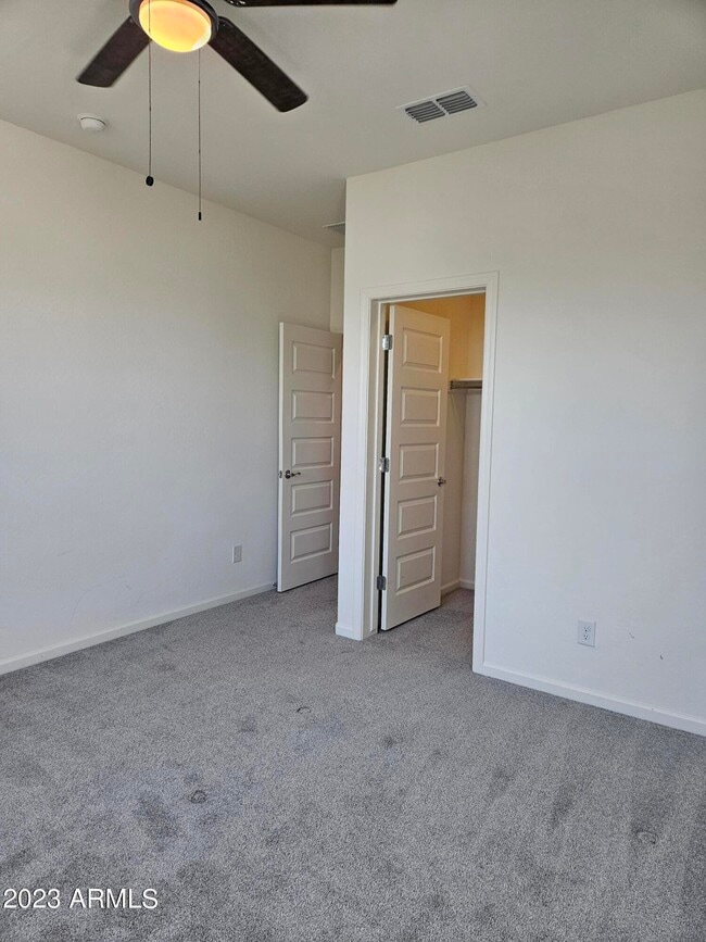 Building Photo - 379 N 157th Ln