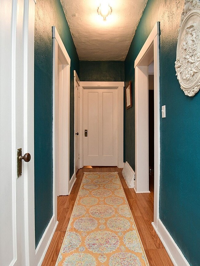 Building Photo - 5022I