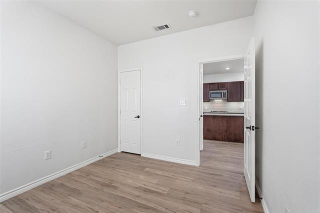 Building Photo - 124 Chris Dr