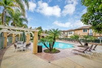 Building Photo - 2889 Plaza del Amo