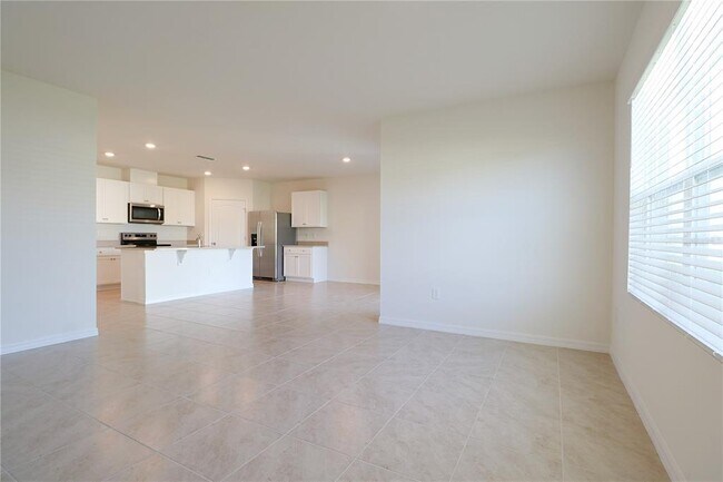 Building Photo - 444 Taylor Grvs St