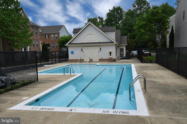 Building Photo - 4281 Kearney Ln