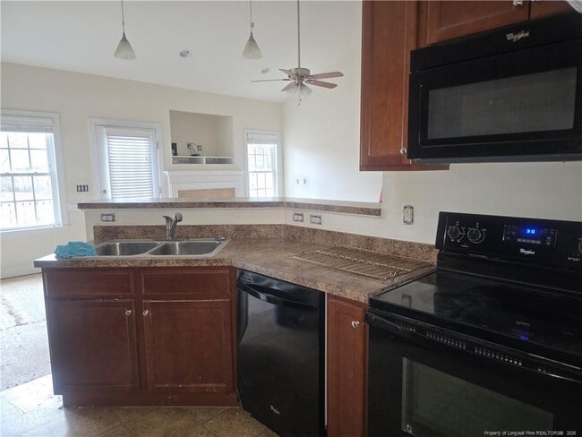 Building Photo - 507 Moss Pink Dr