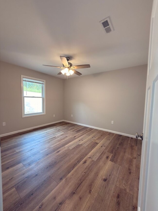 Building Photo - 3031-MF3-E4