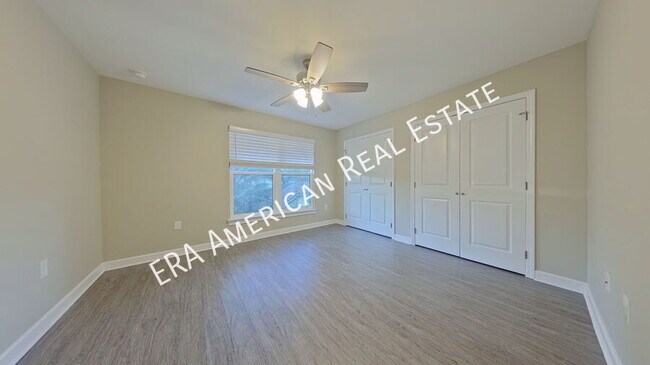 Building Photo - 2 Arabelle Cv