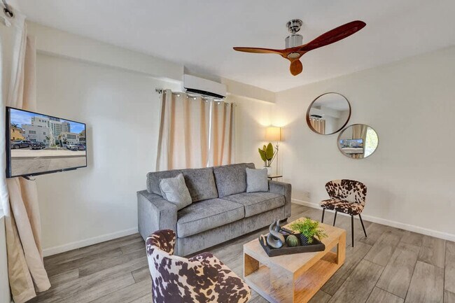 Building Photo - 3020 Seville St