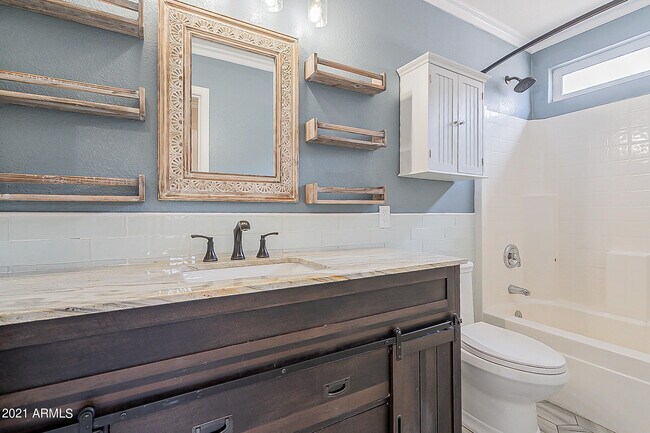 Building Photo - 16010 S 17th Dr