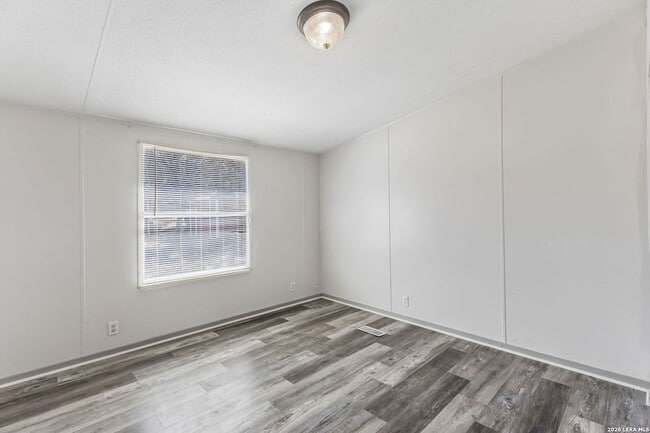 Building Photo - 1238 Qappuella Dr
