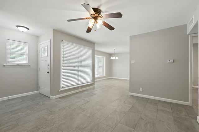 Building Photo - 1318 Drexel Dr