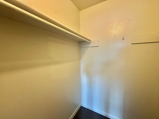 Building Photo - 1 BED 1 BATH IN AUSTIN TX!