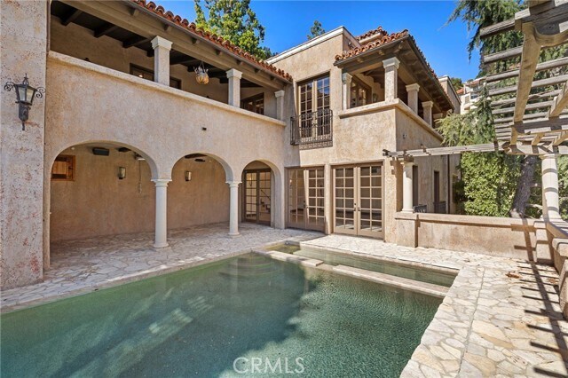 Building Photo - 1316 Beverly Grove Pl