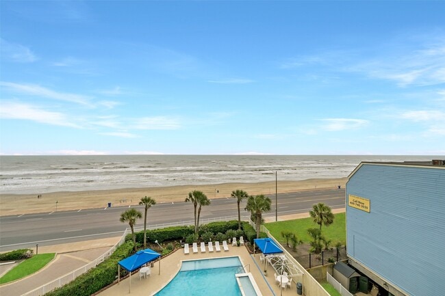 Building Photo - 7700 Seawall Blvd