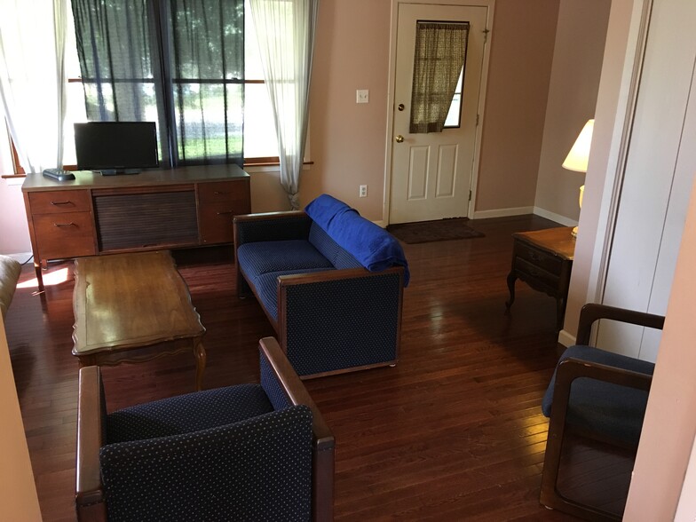 Living Room - 1528 Blue Course Dr
