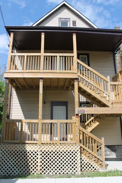 Building Photo - 11309 S Edbrooke Ave