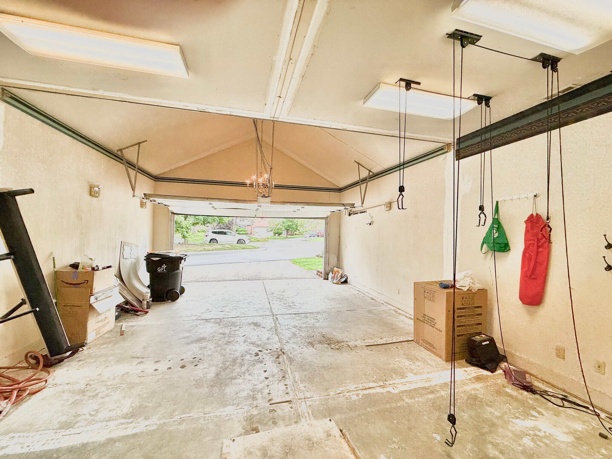 Building Photo - 30684 Tanglewood Trl