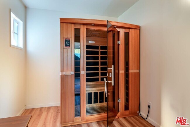 Building Photo - 4240 Lost Hills Rd