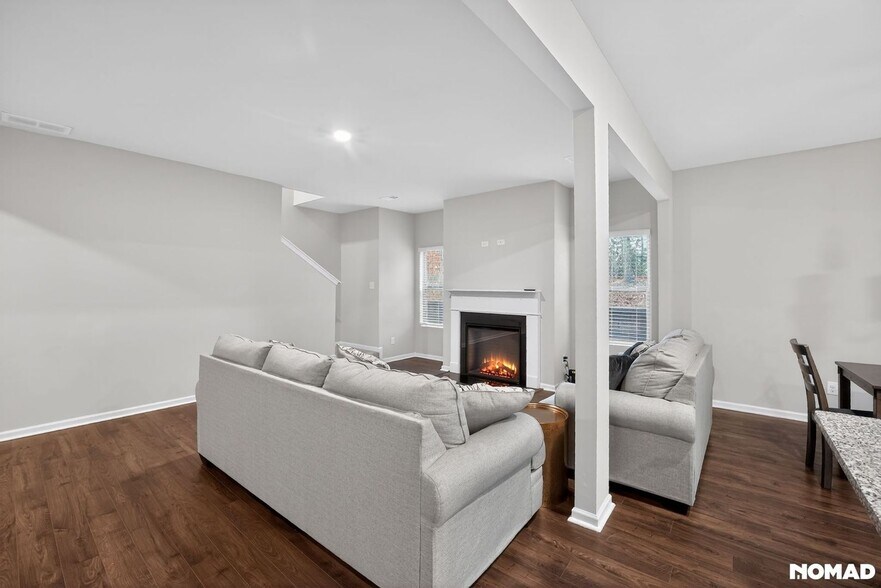 Building Photo - 1765 Labonte Pkwy