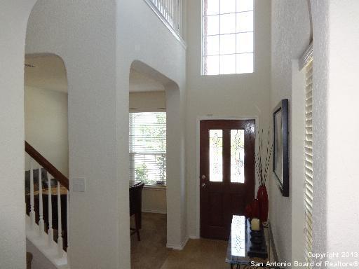 Building Photo - Spacious 3/2.5 in Cibolo