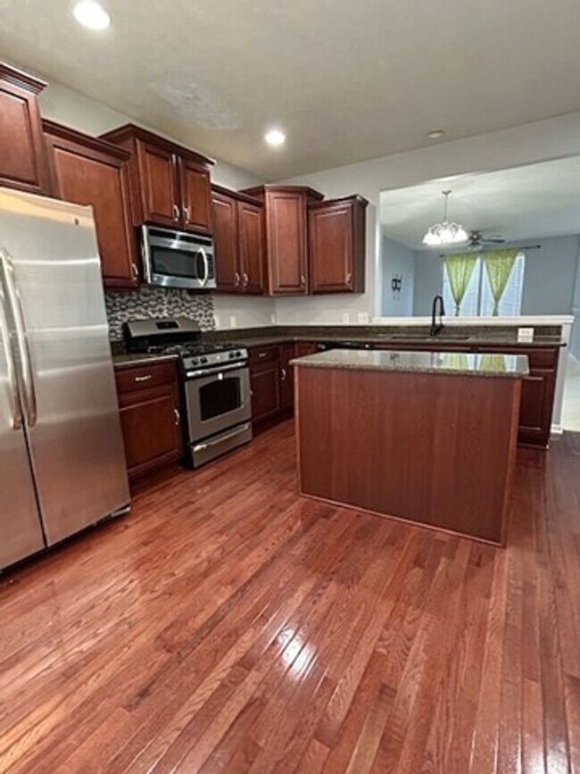 Building Photo - Beautiful 2-Bedroom Townhome in Copley with 2-Car Garage + EV Charger