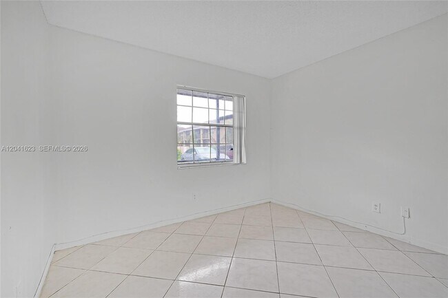 Building Photo - 755 NW 104th Ave