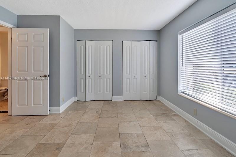 Building Photo - 815 W Boynton Beach Blvd