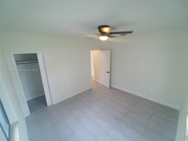 Building Photo - 940 NW 47th St