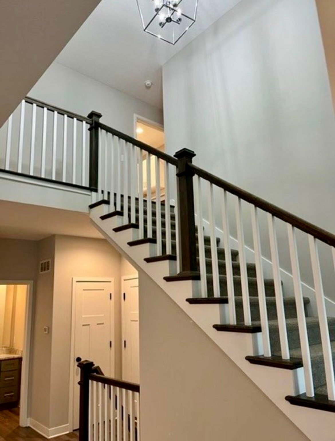 Building Photo - 6942 W 162nd Ct