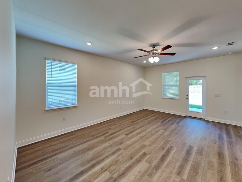 Building Photo - 3683 Windward Hls Blvd
