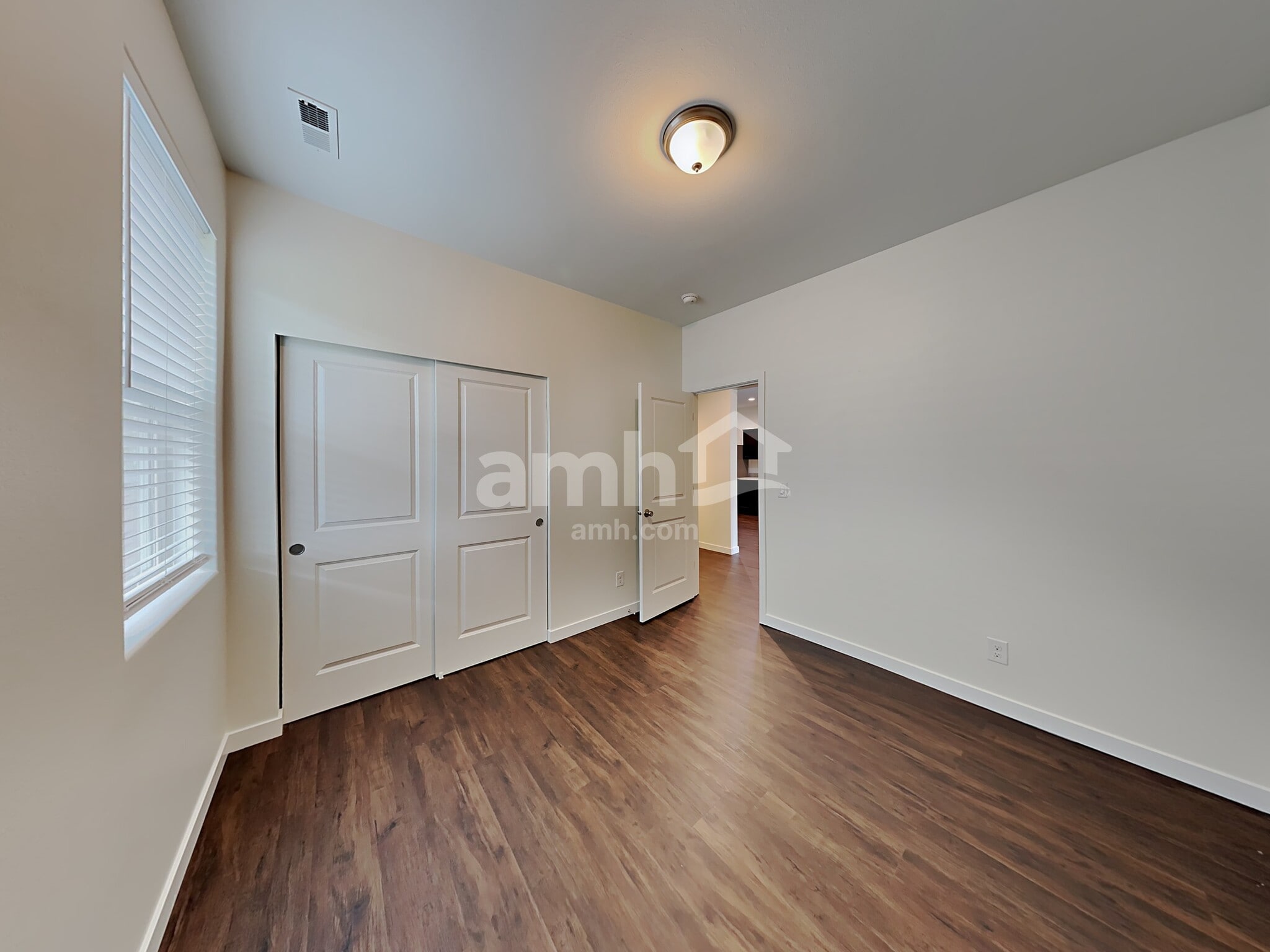Building Photo - 19429 21st Ave Ct E
