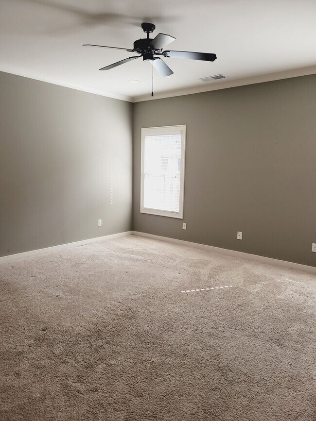 Building Photo - 4417 Tuckahoe Ln