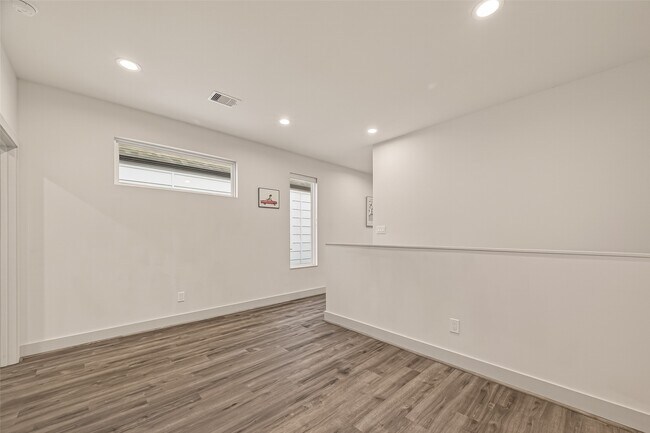 Building Photo - 4418 Bora Bora Ln