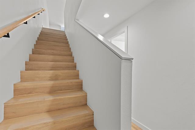 Building Photo - 4210 Delano Pl