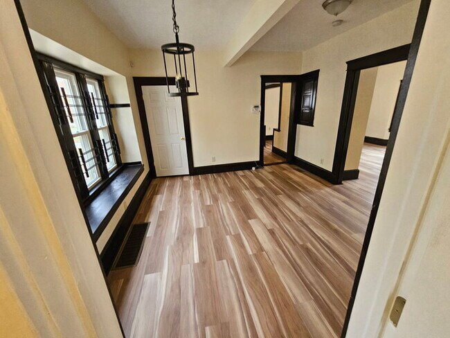 Building Photo - 876 E 149th St