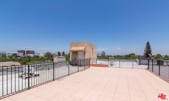 Roof Top deck - 2480 S Centinela Ave