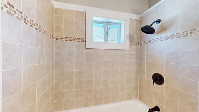 Building Photo - For August Move-In - West Blvd Area - 2 Bedroom Single Family Home