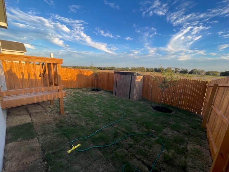 Building Photo - 14234 Llama Pl