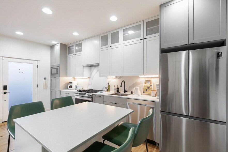 Building Photo - 71D W Dravus St