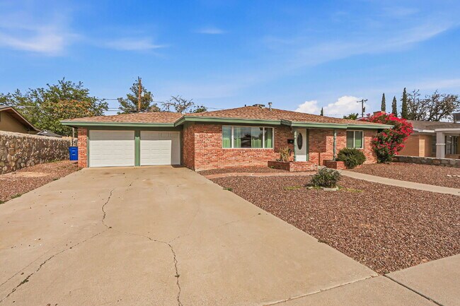 Building Photo - 3-Bedroom Home on Wedgewood Drive fully landscaped