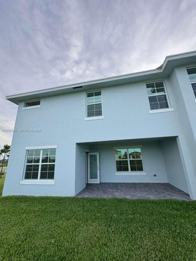 Building Photo - 1662 Hoot Owl Holw